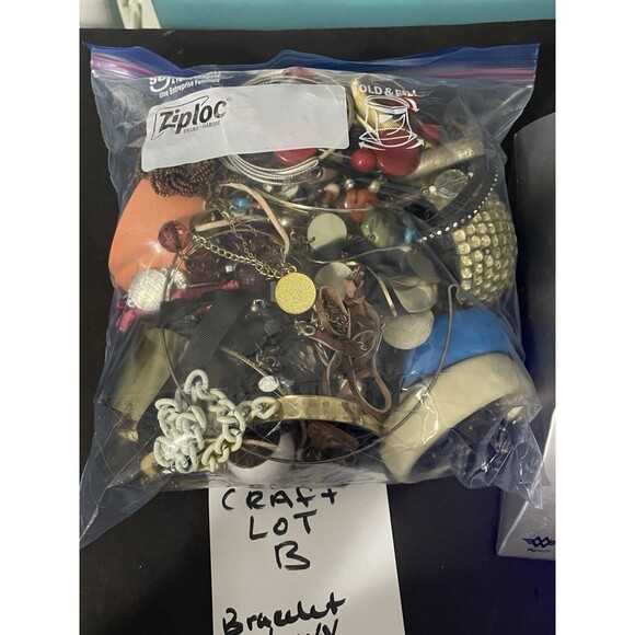 4+ pounds SCRAP JUNK Jewelry Lot Craft Harvest Repurpose salvage Broken - Picture 2 of 5